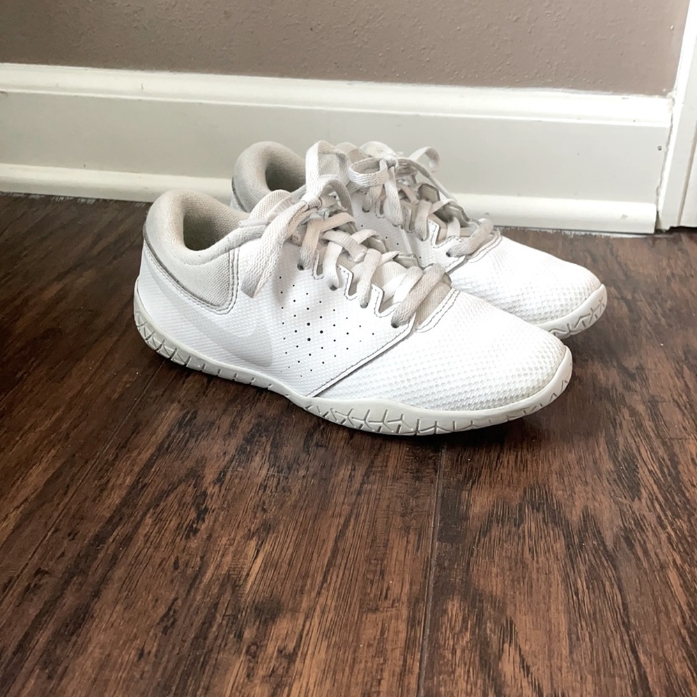 Nike Cheer shoes size 13